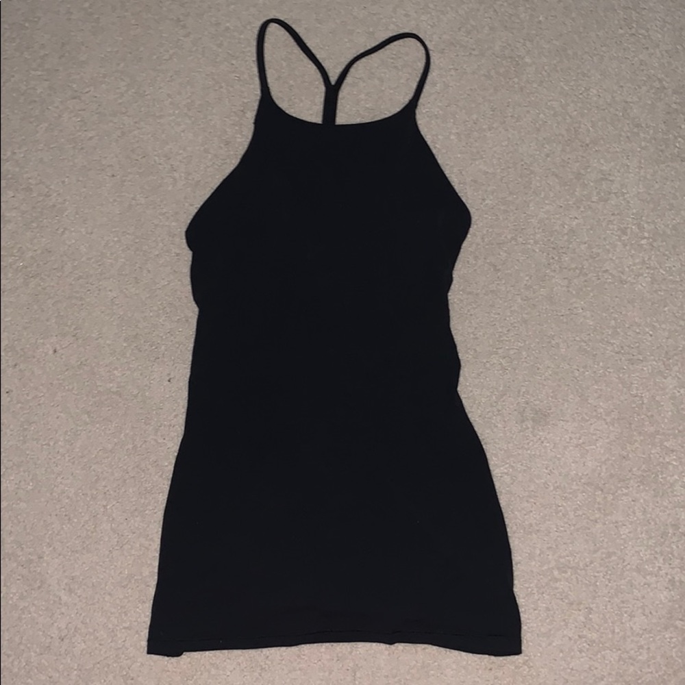 BLACK LULULEMON TOP